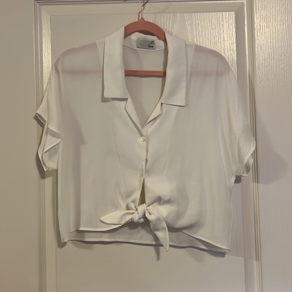 Wilfred Free Tie Front Short Sleeve Blouse - Picture 2 of 2